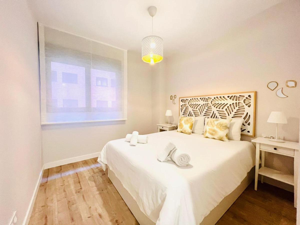 Sky Garden & Seasonal Pool Views By Ele Apartments Malaga Bagian luar foto